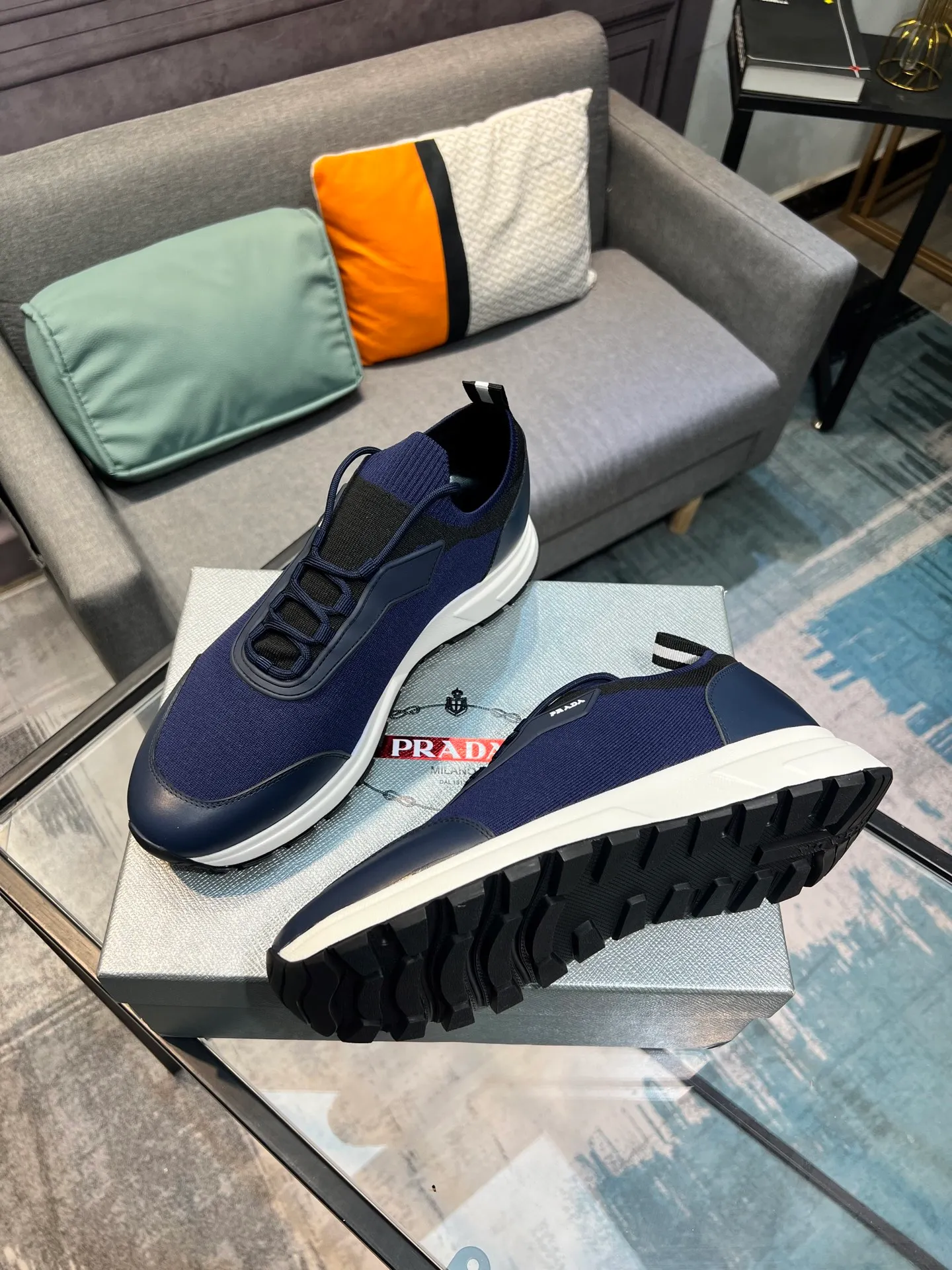 Men's shoes 💰500 PRADA "Prada" casual shoes Regular size: 38-44 (45 can be customized) Product material: Selected cowhide with fly weave material, genuine leather lining, original outsole